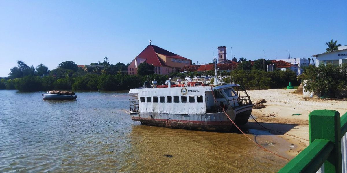 As praias de Tofo e Barra o coração do turismo em Inhambane