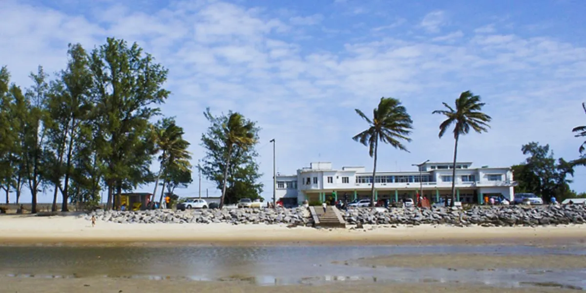 Como Aproveitar um Dia Perfeito na Praia da Costa do Sol