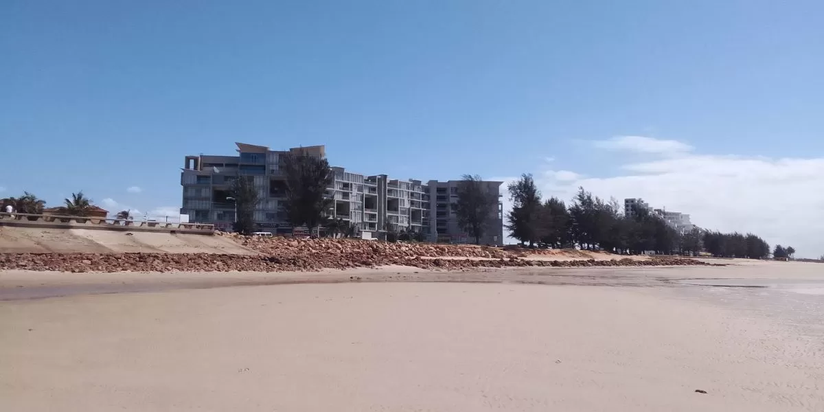 Imagem da galeria para praia-da-costa-do-sol