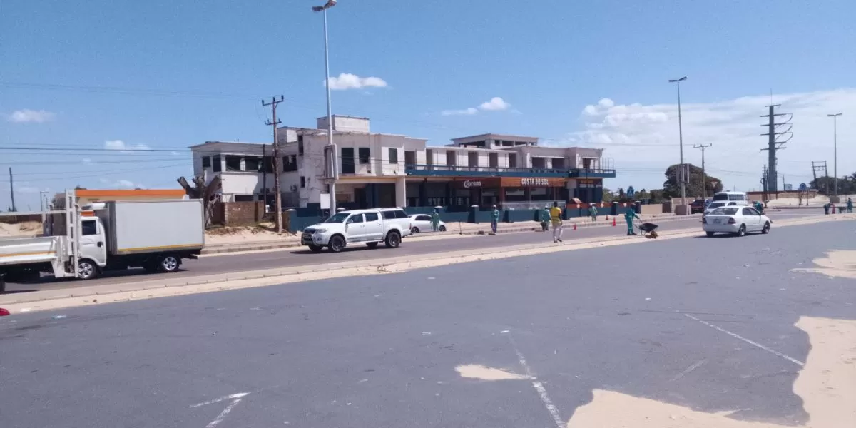 Imagem da galeria para praia-da-costa-do-sol