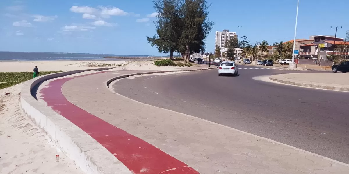 Imagem da galeria para praia-da-costa-do-sol