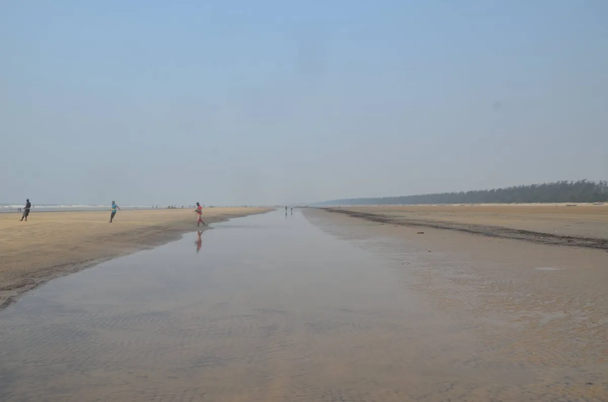 Imagem da galeria para praia-da-zalala