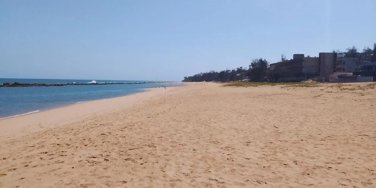 Imagem da galeria para praia-de-xai-xai