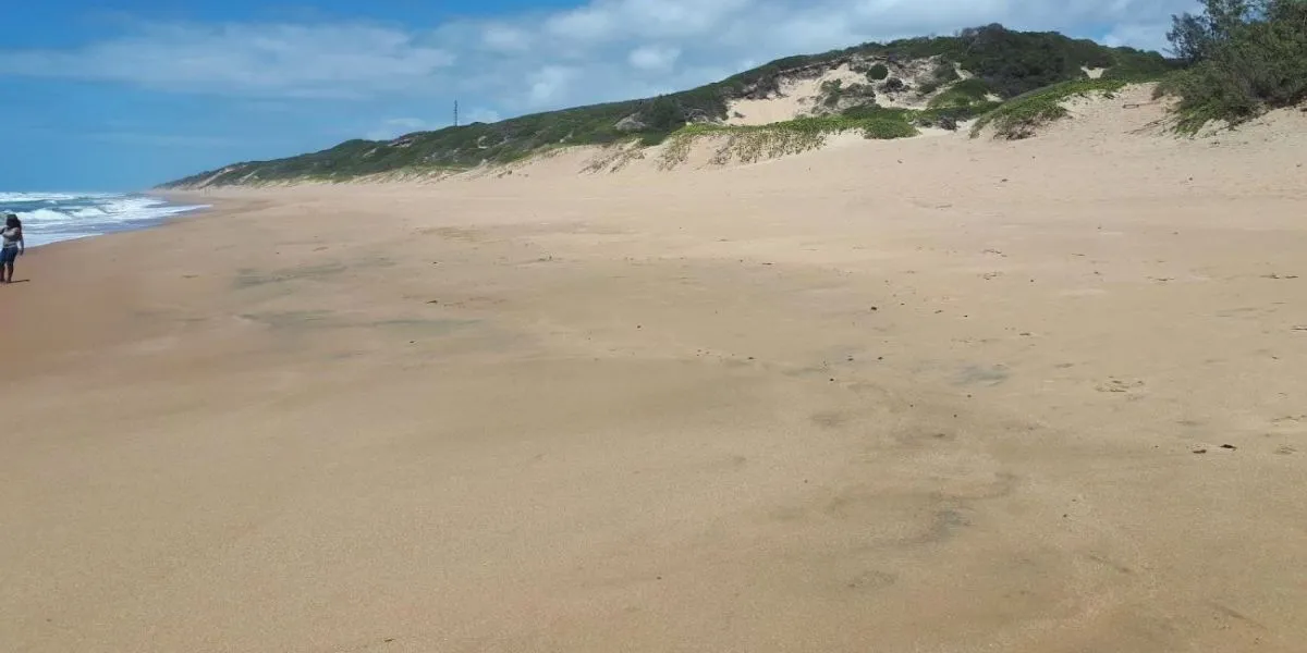 Praia Praia de Chidenguele em Gaza, Moçambique